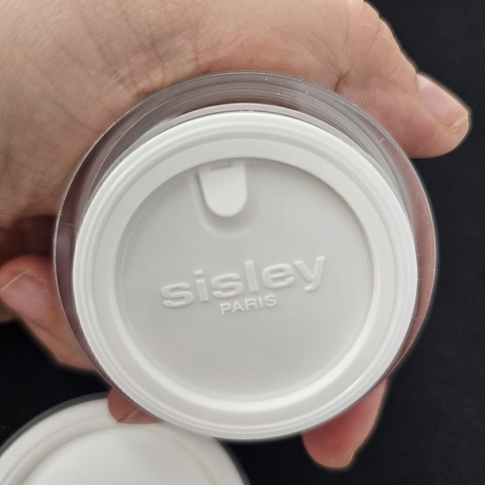 Sisley Eye Cream - Picture 4 of 4